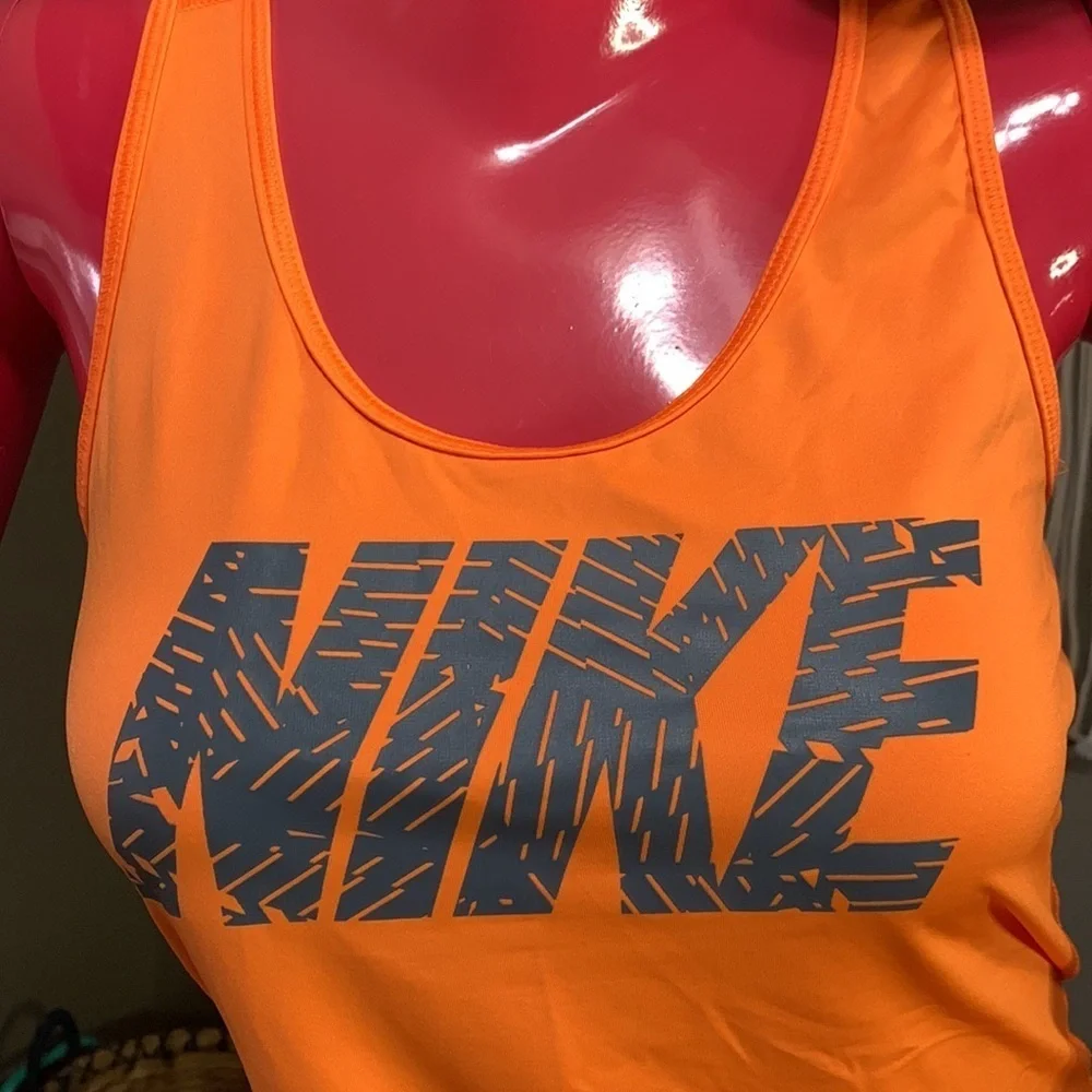 NIKE PRO